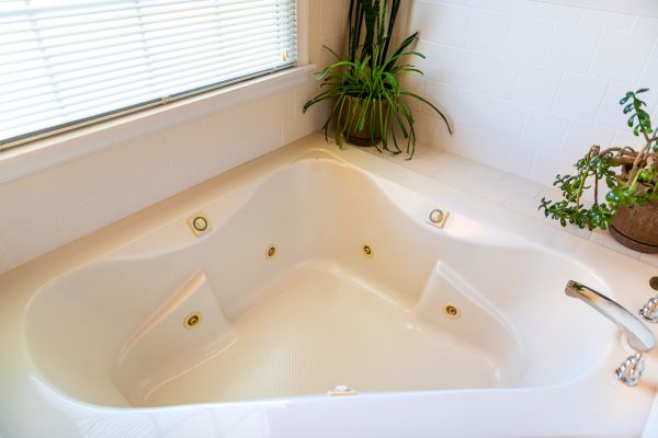 Cost of Soaking Tub Installation in Midlothian
