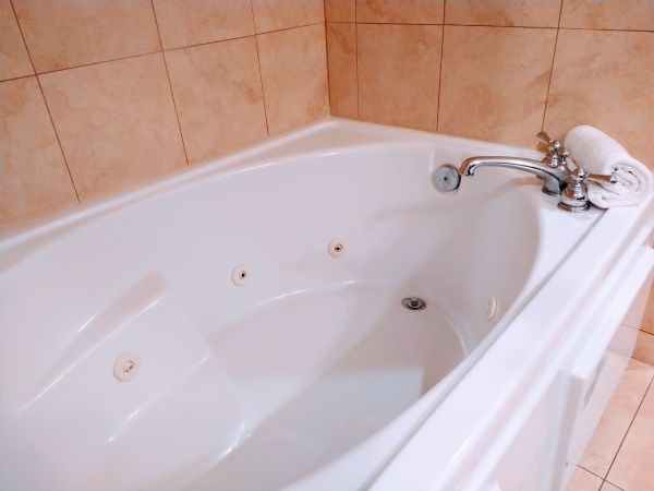 Acrylic Tub Installation in Midlothian
